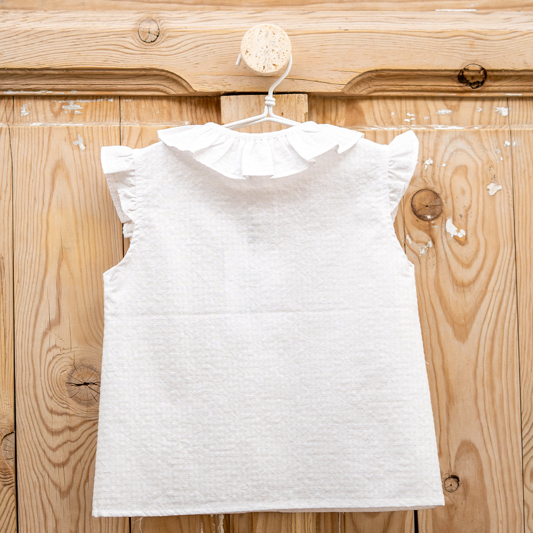 5744083
